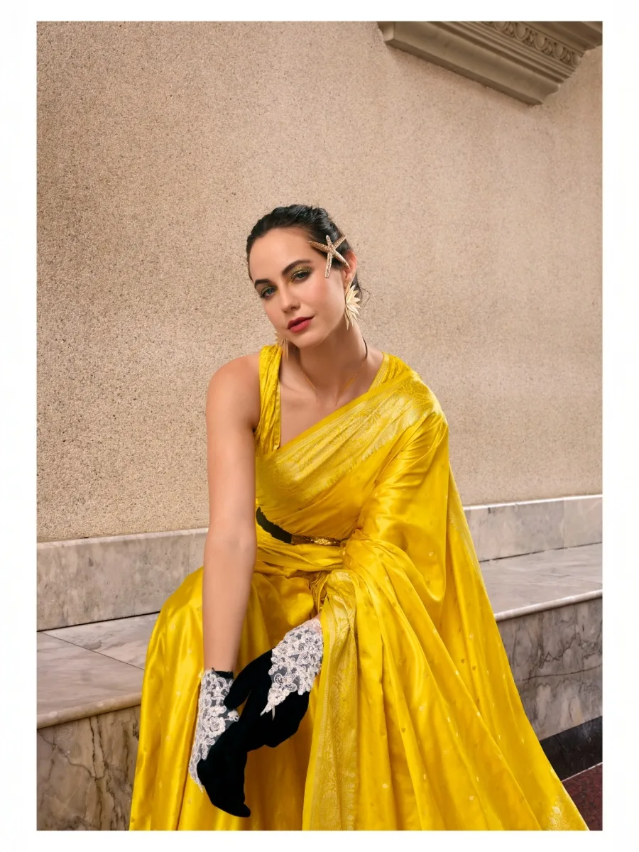 Classic Mangha Silk Saree with Smooth Satin Texture - Image 6