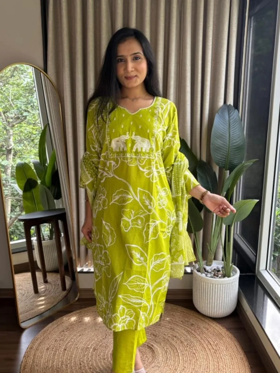 Graceful Threads – Jaipuri Cotton Embroidered Kurti Set - Image 7
