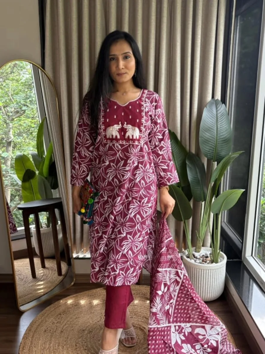 Graceful Threads – Jaipuri Cotton Embroidered Kurti Set - Image 3