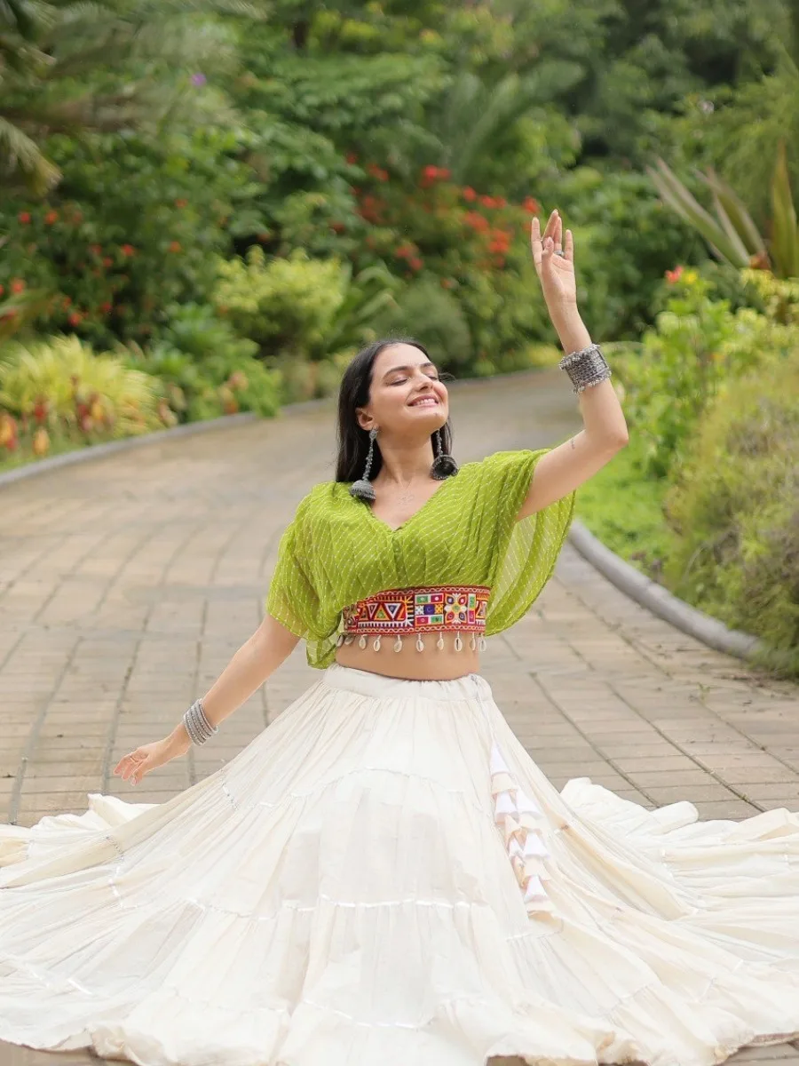 Kutchi Leheriya Royale Lehenga Choli Set - Image 19
